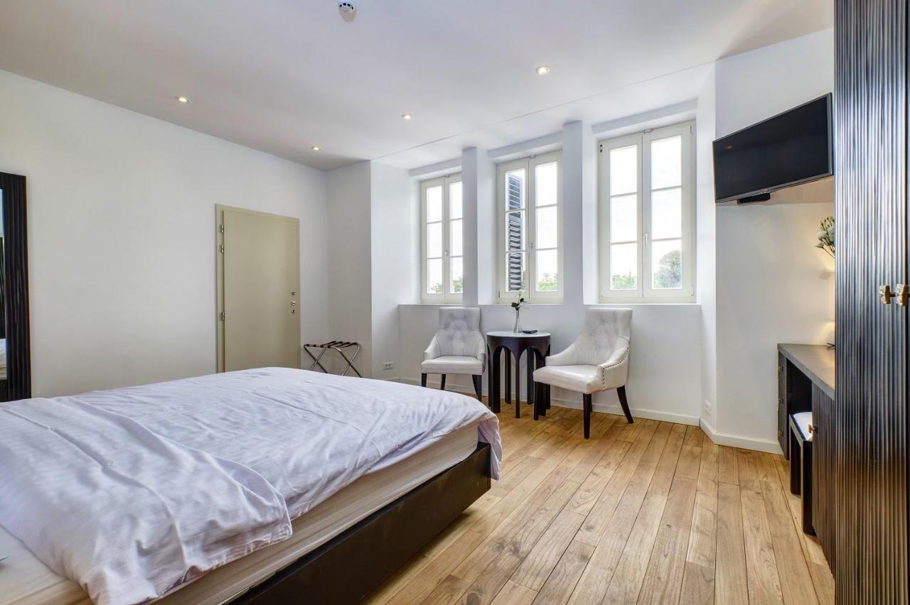 Dolphin Suites Veli Losinj Bagian luar foto