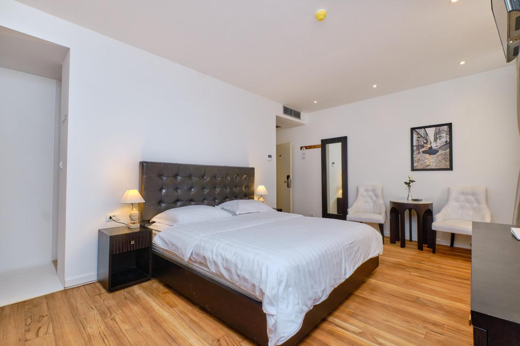 Dolphin Suites Veli Losinj Bagian luar foto