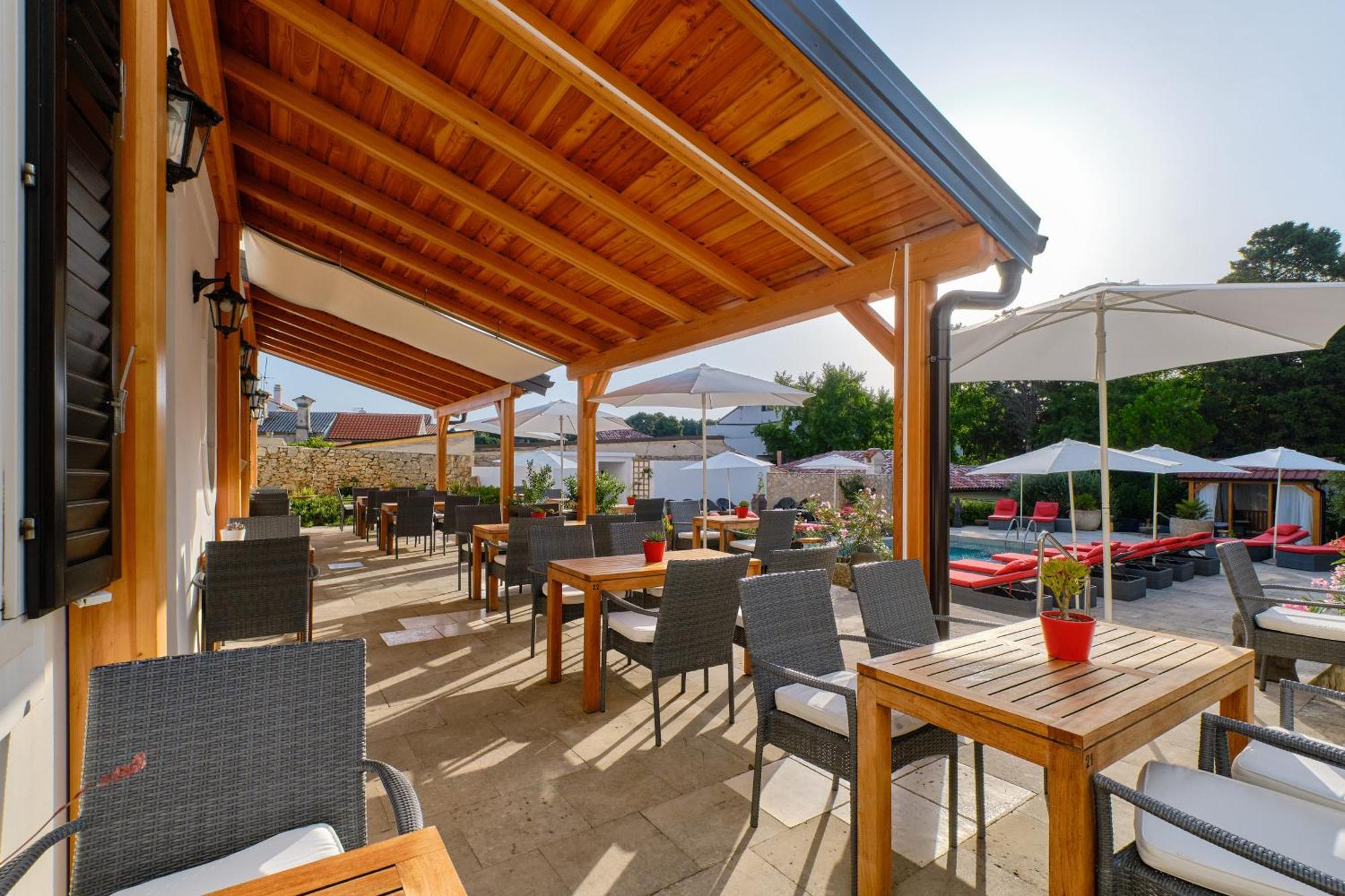Dolphin Suites Veli Losinj Bagian luar foto